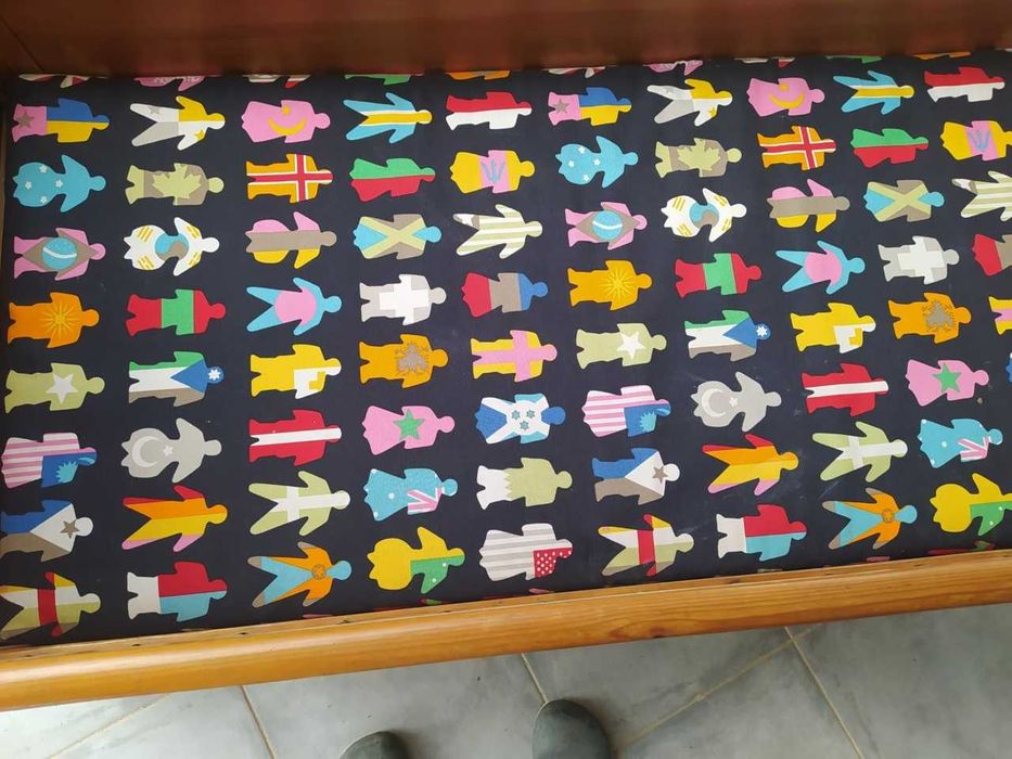 cama de bébé antigo