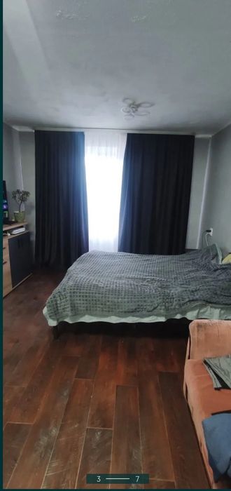 Продам двокімнатну квартиру біля Епіцентру.