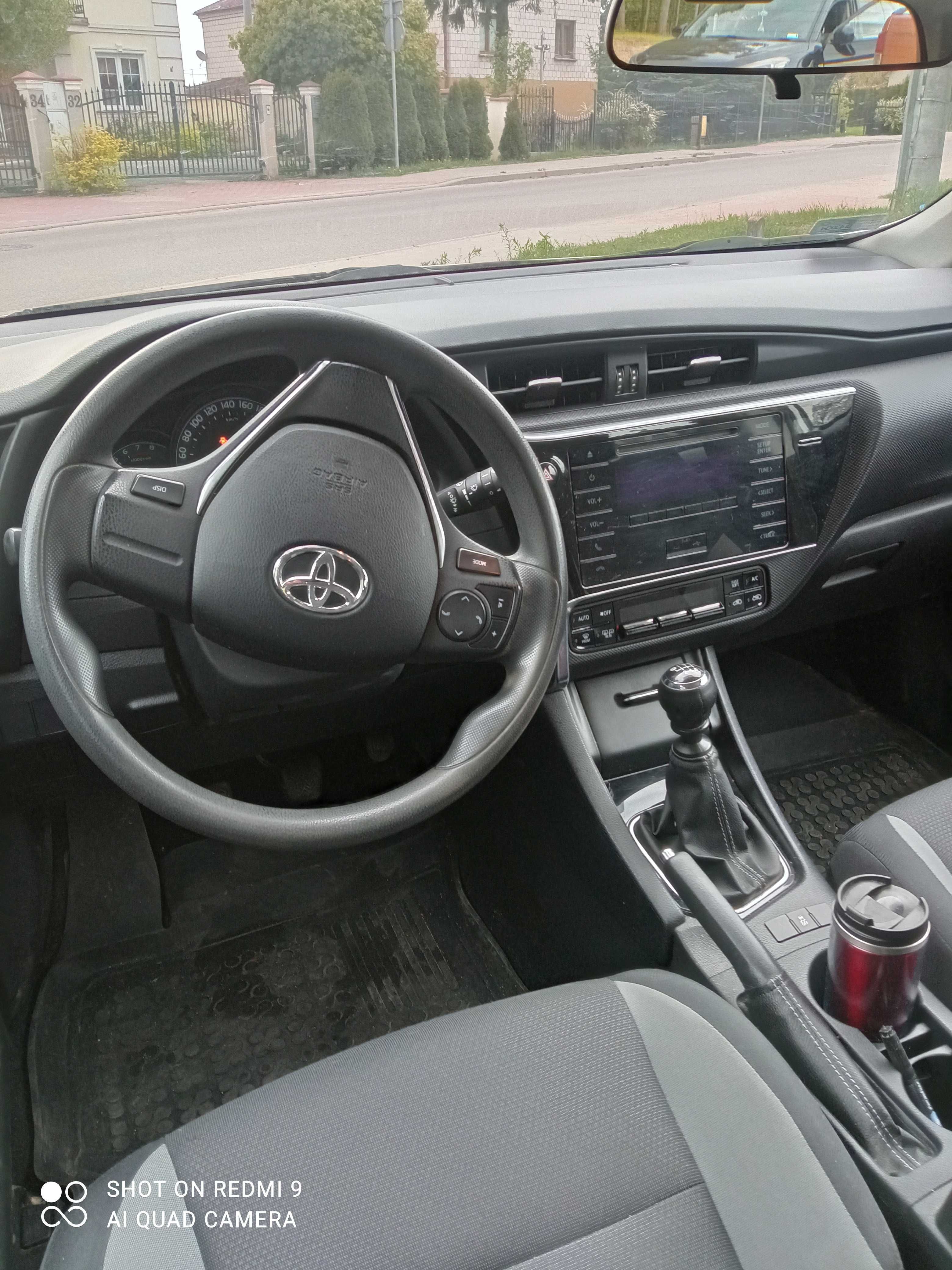 Sprzedam Toyota Auris kombi 1.6 benzyna