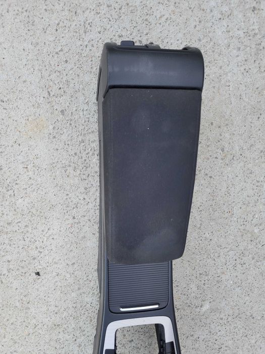 Tunel środkowy podłokietnik konsola Volkswagen passat B6 Kombi Eu