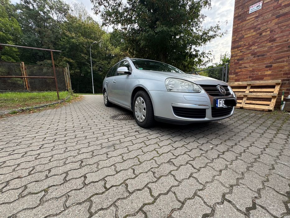 Volkswagen golf V 1.4mpi 2008r