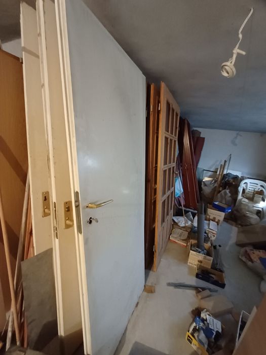Drzwi drewniane pełne lub przeszklone
