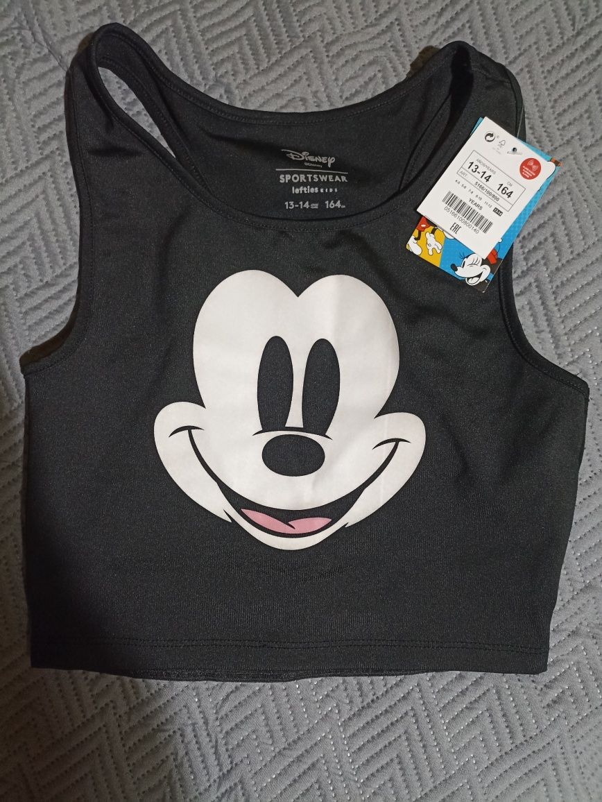 2 tops pretos com o Mickey