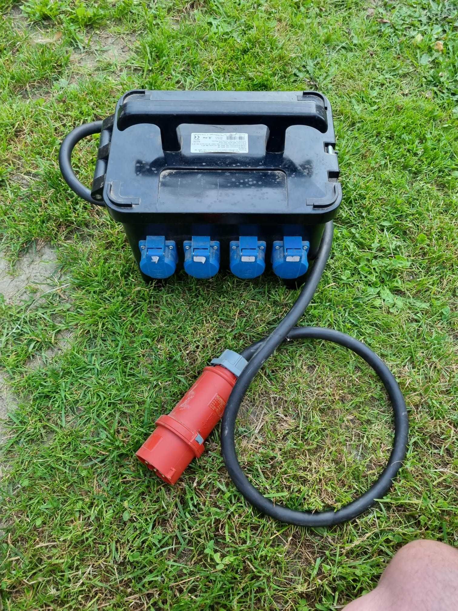 Skrzynka elektryczna budowlana