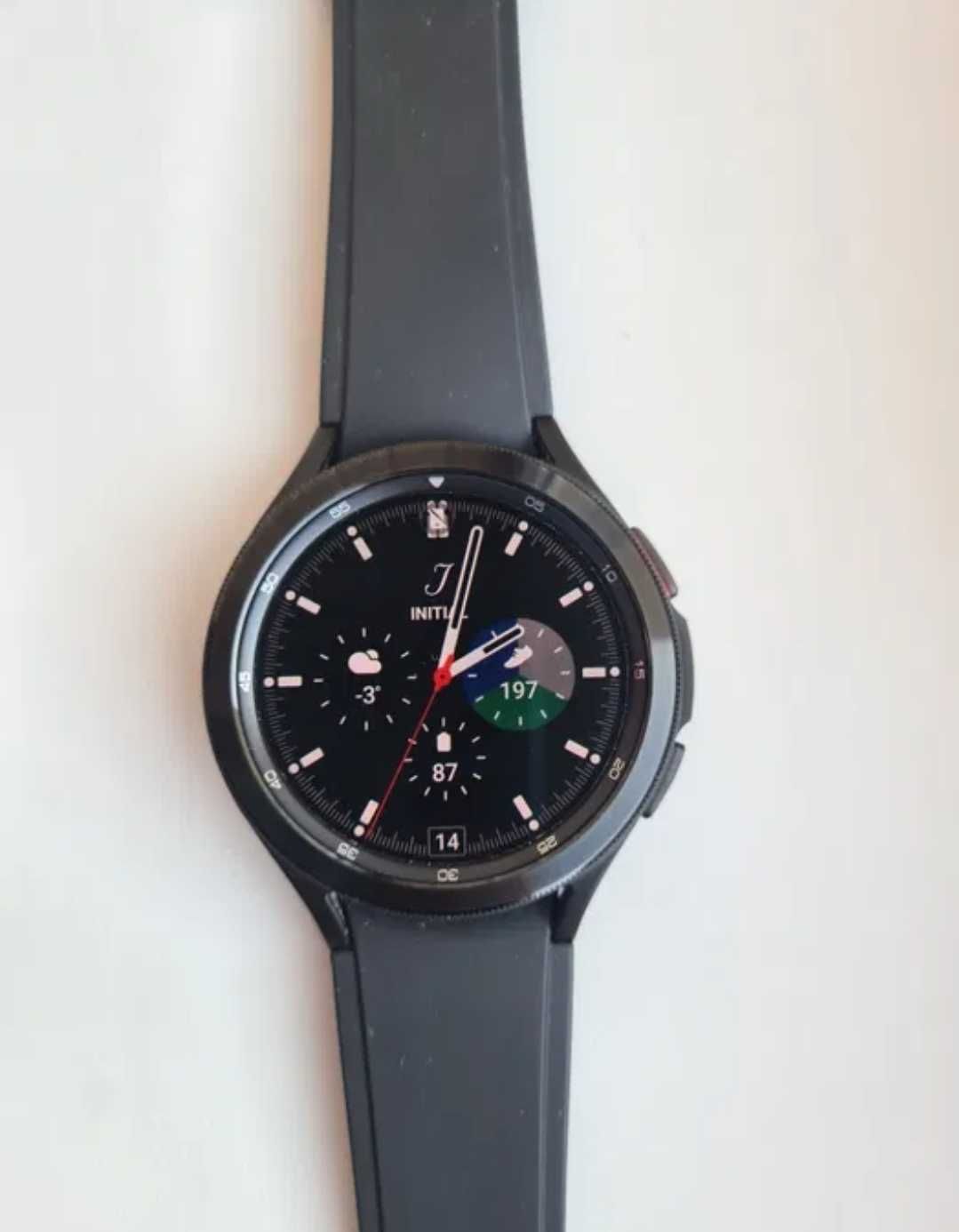 Смарт-годинник Samsung Galaxy Watch 4 Classic