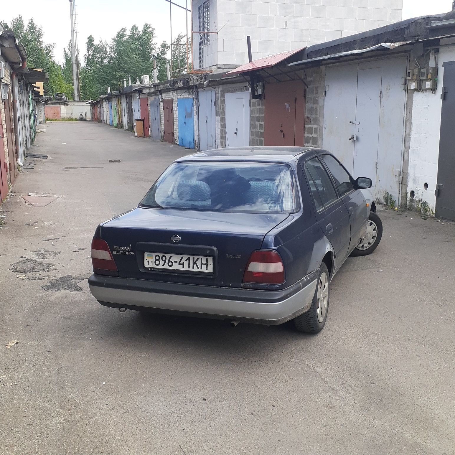 Задний бампер nissan sunny n14 седан