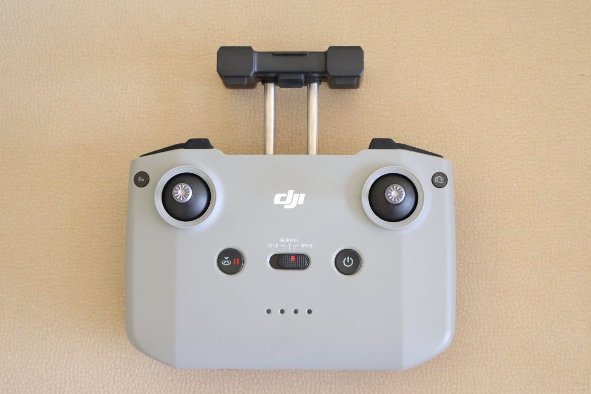 Drone DJI Mini 2 Fly More Combo