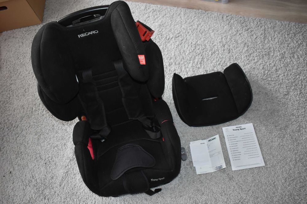 Fotel fotelik samochodowy dla dzieci Recaro Young Sport czarny