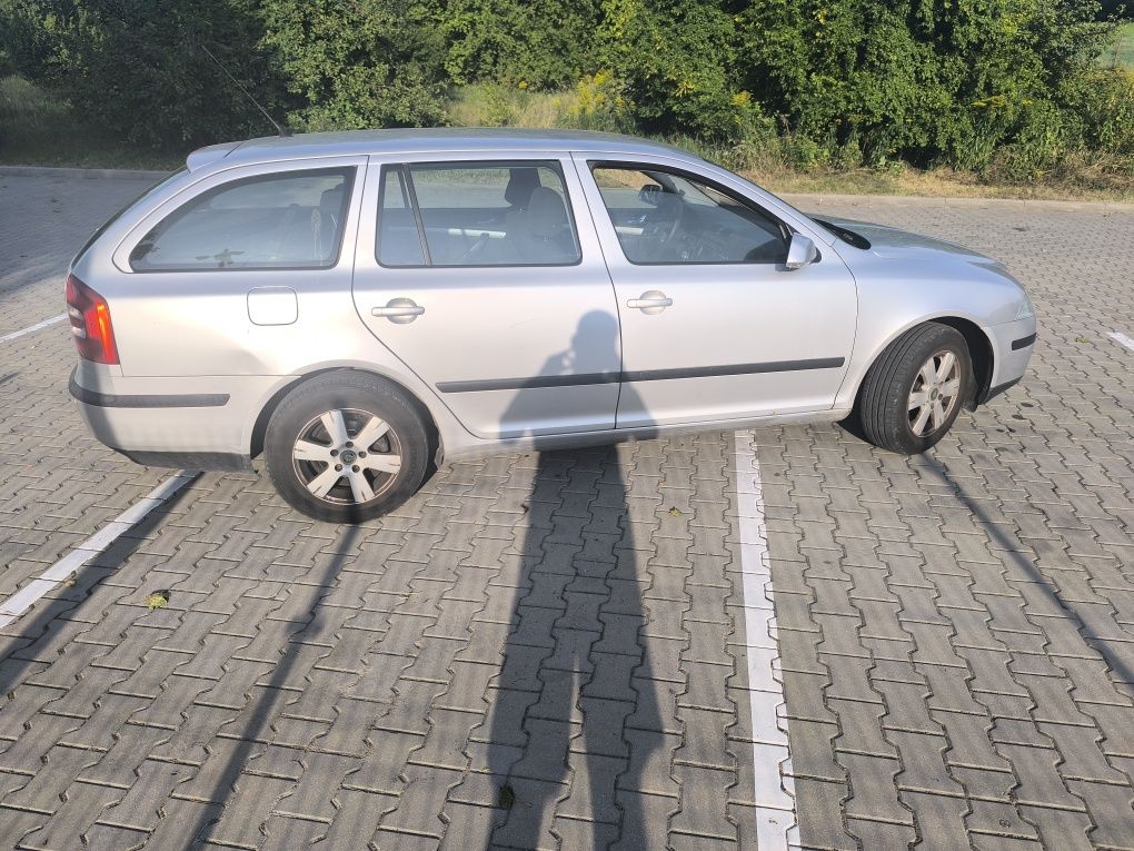 Sprzedam Skodę Octavię 2