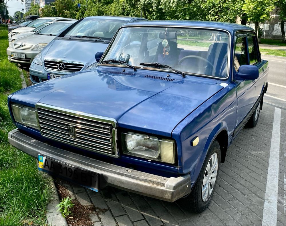 Продам ВАЗ 2107  инжектор 2006г