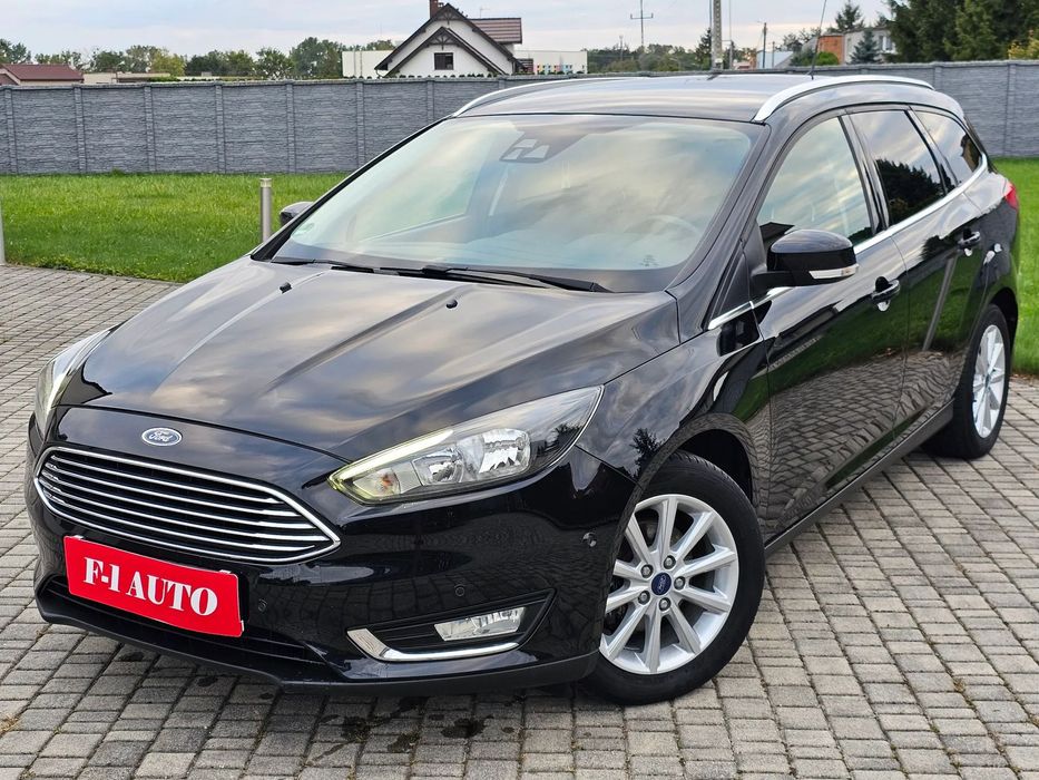 Ford Focus Benzyna 6-bieg Navi Blis ParkAssist Pólskóra LED ALU16 Ambient