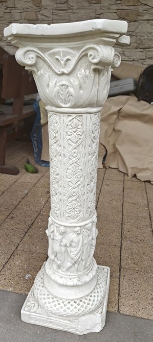 Kolumna gipsowa , podstawka