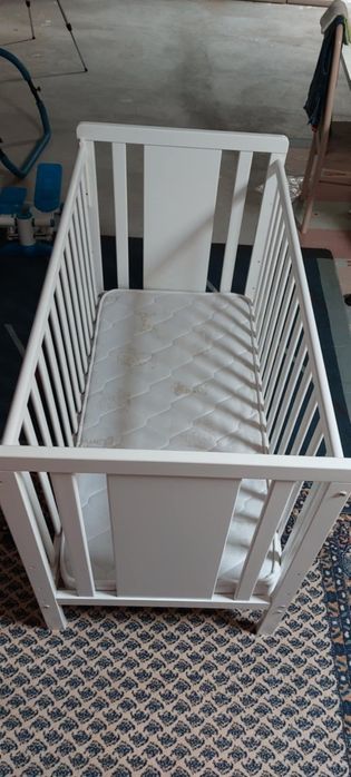 Cama berço com colchão