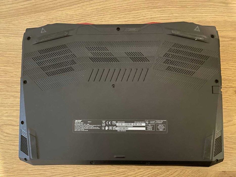 Acer Nitro 5 + Сумка и мышь
