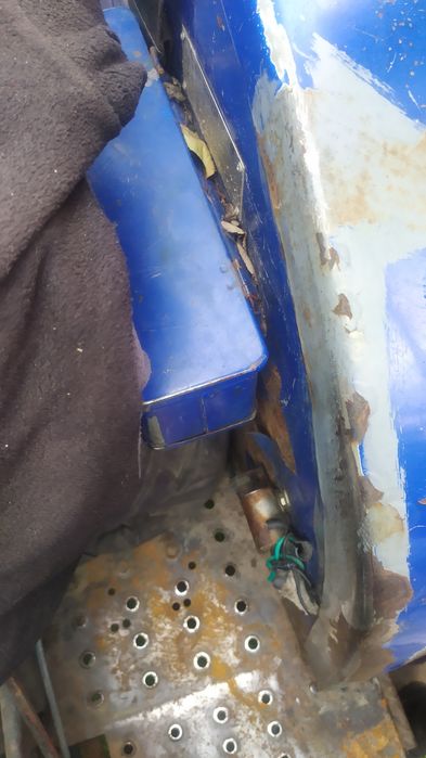 ПРОДАМ ТРАКТОР ДЖІНМА 244 Е з документами любе переоформлення