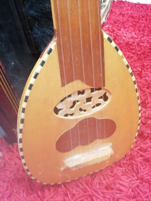 Guitarra Alaúde egípcio com 5 cordas de aço, feito à mão
