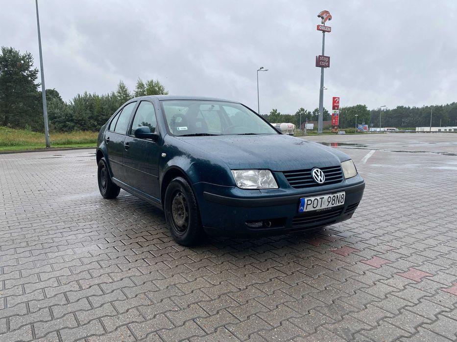 Volkswagen Bora 1.6 16v 105KM 270k km 2001