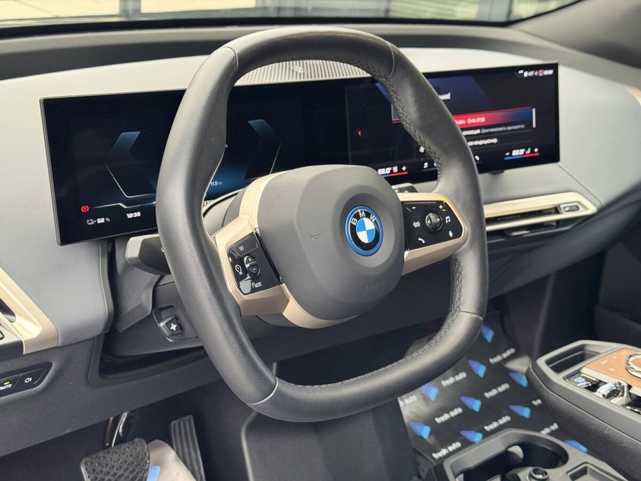 BMW iX 2023 freshauto