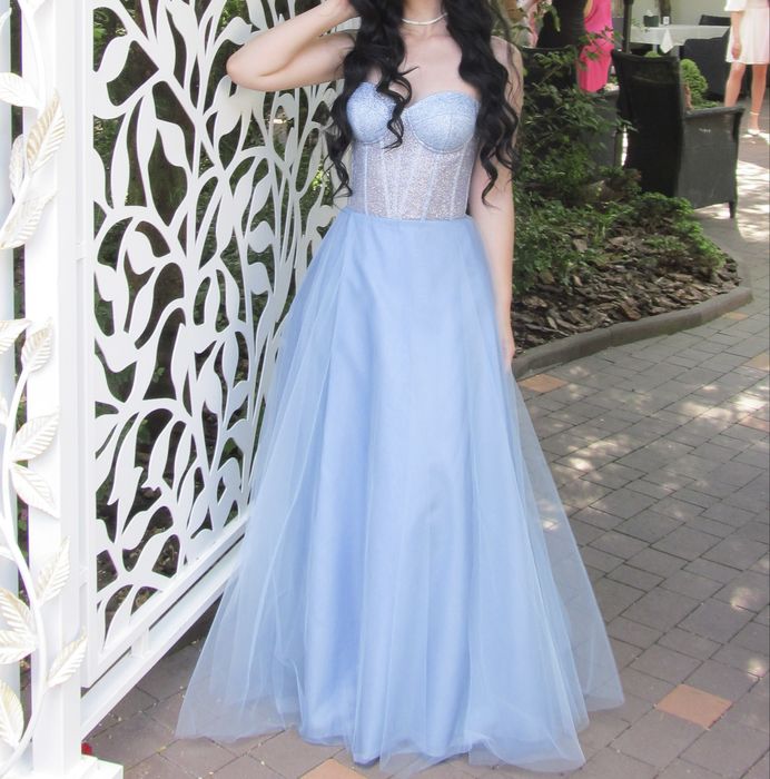 ПРОДАЮ вечірню блакитну сукню.ОПИС!!!