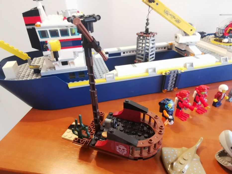 Lego 60266 Ocean exploration ship