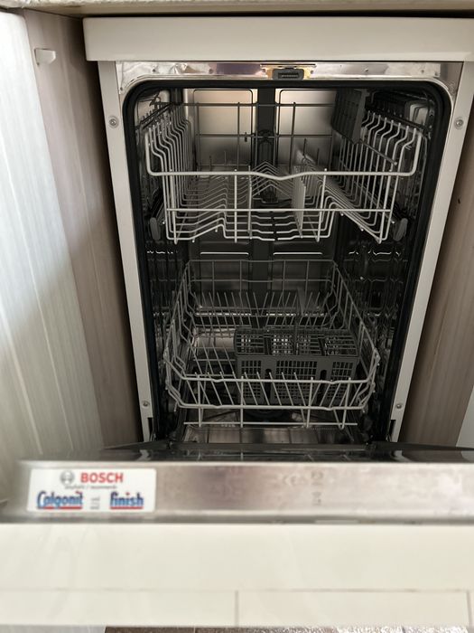 Посудомоечная машина Bosch SRS 40 E 02 EU в идеальном состоянии