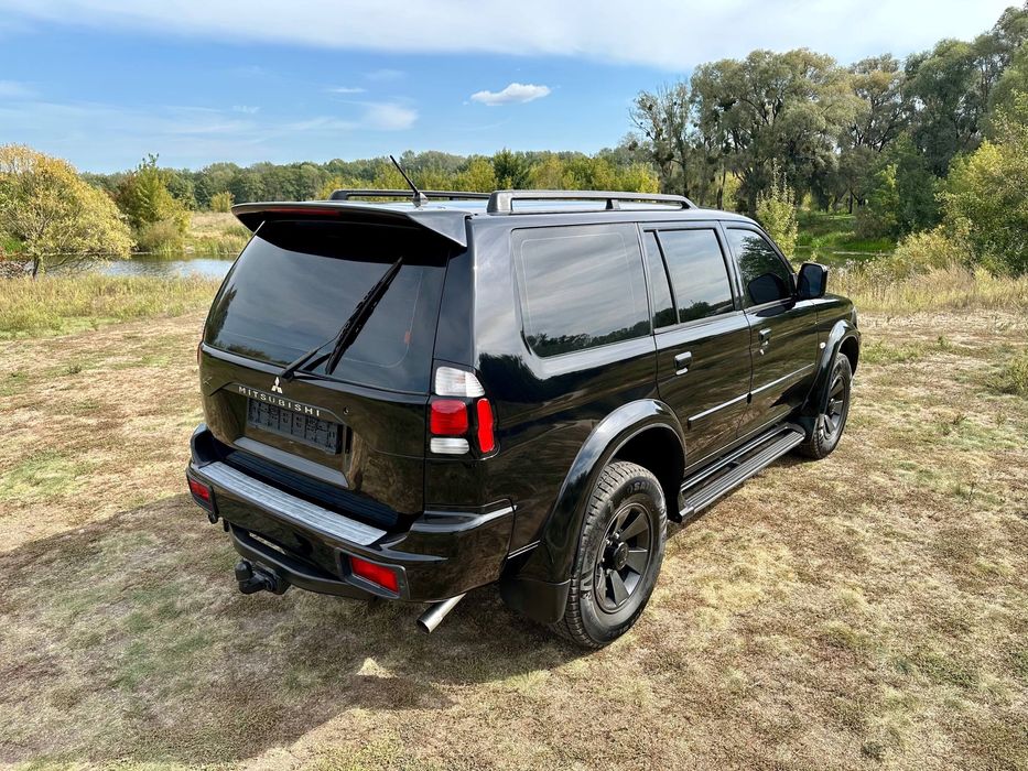Mitsubishi Pajero Sport 3.0газ бензин Автомат
