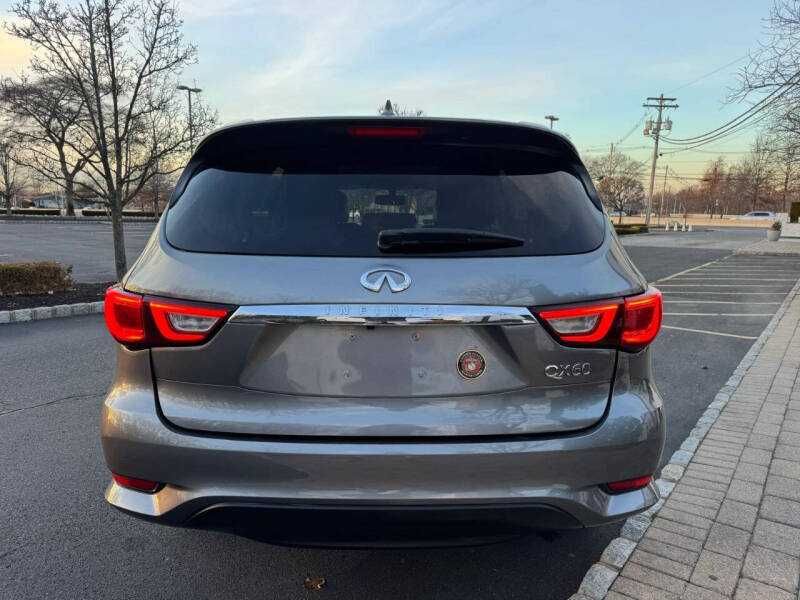 2018 Infiniti QX60 Base