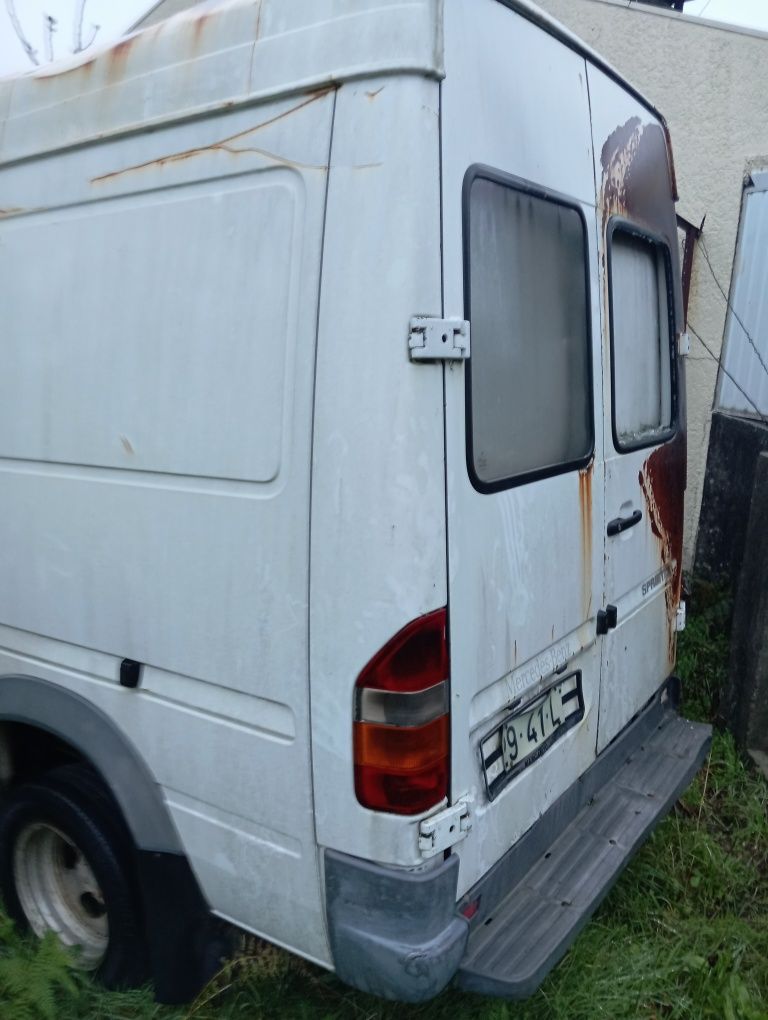 Carrinha Mercedes Sprinter 412