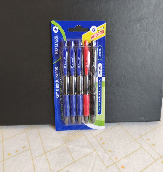 Material escolar diverso (preço sob consulta)