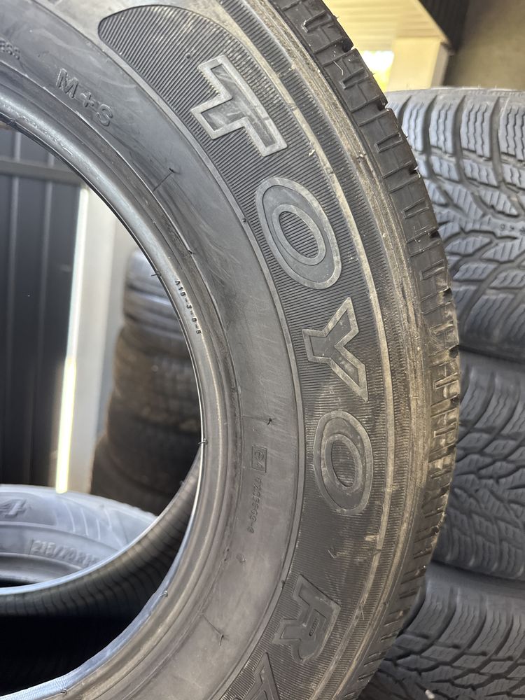 Шини резина 215/70/15 r15 Toyo всесизонні