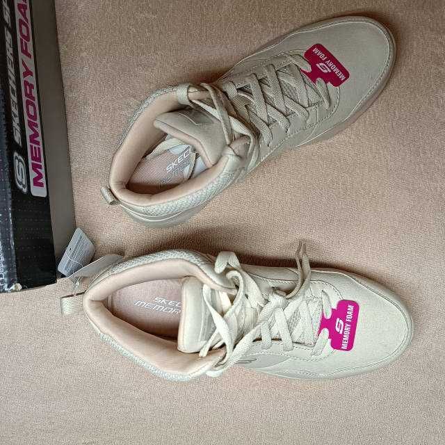 Skechers Dynamight 2.0 сникерсы, кроссовки женские 38р.