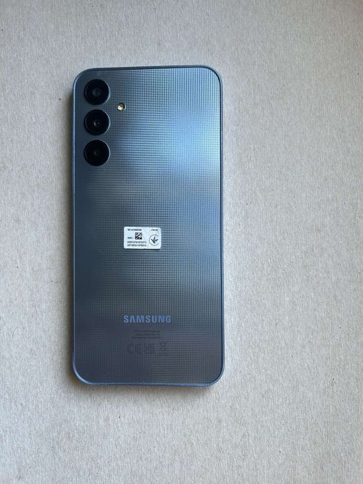 Телефон Samsung A25 8/256гб - Майже новий - A32 A33 A31 A52 A53 A34