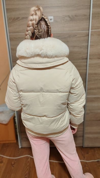 Зимовий жіночій пуховик