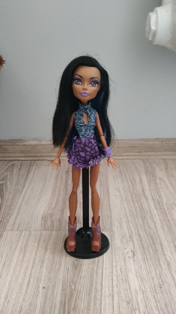 Lalka monster high Robecca Steam