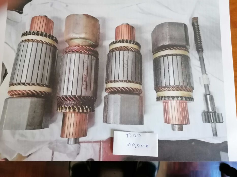 Vários lotes de peças originais novas