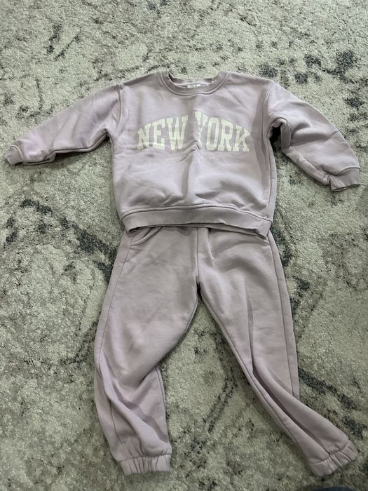 Костюм zara розмір 110(4-5років) для дівчинки осінь зима