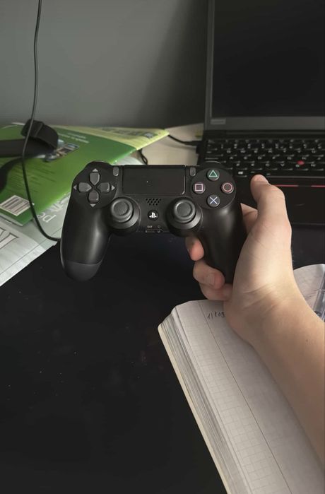 продам джойстик dualshock на ps4