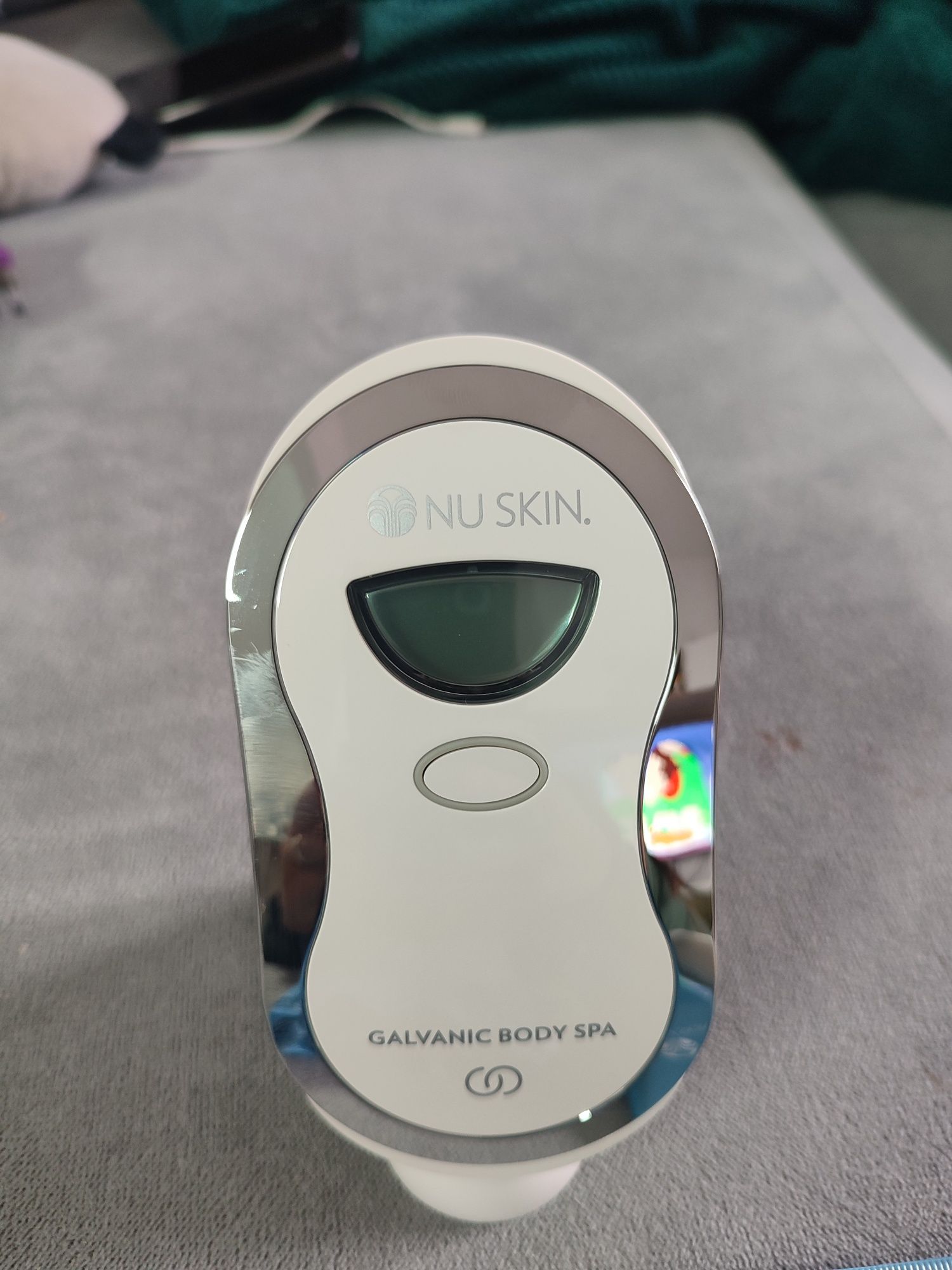 Galvanic spa da NuSkin com cremes