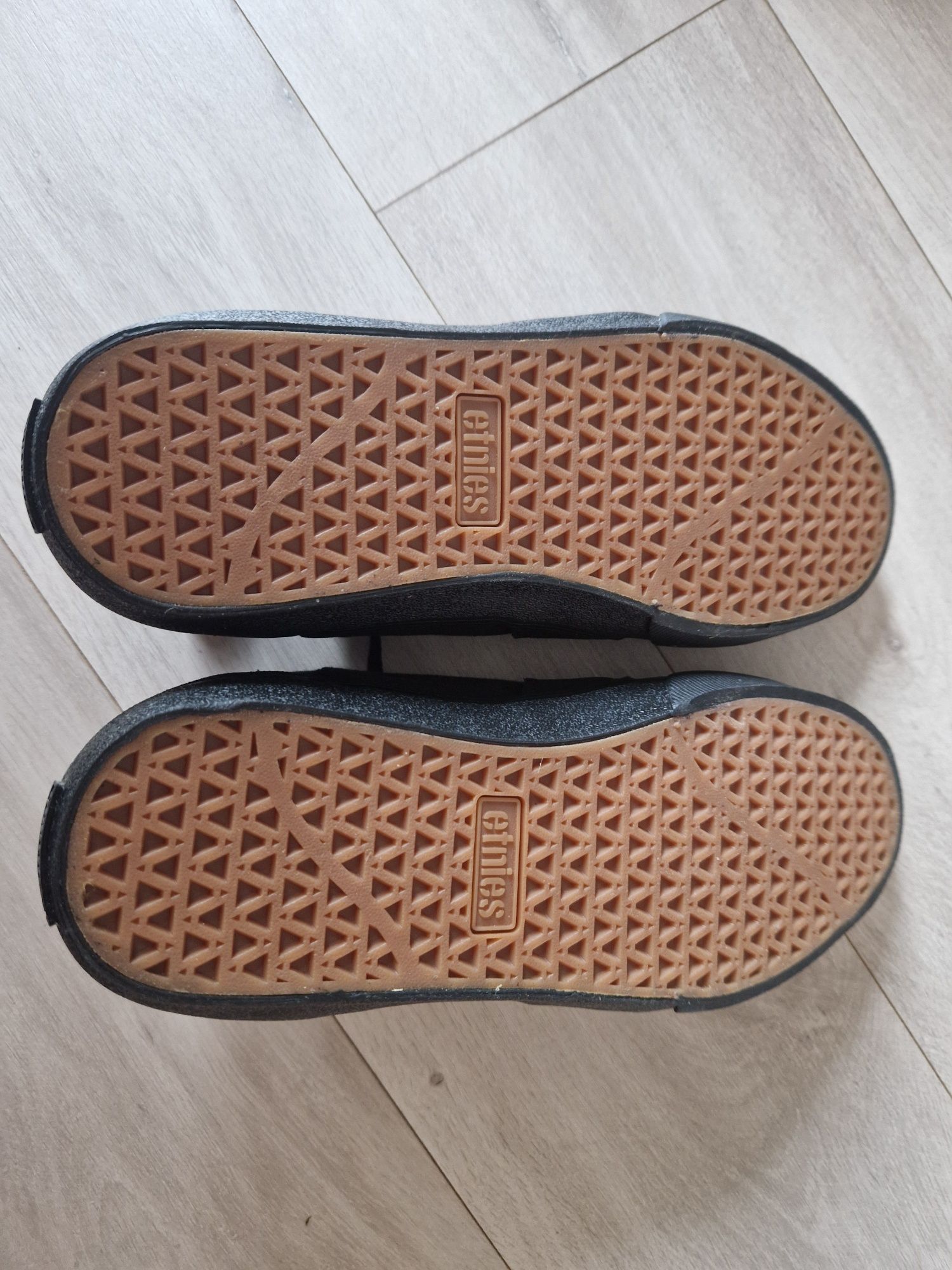 Nowe buty Etnies Barge LS black/black roz. 44 28,5cm