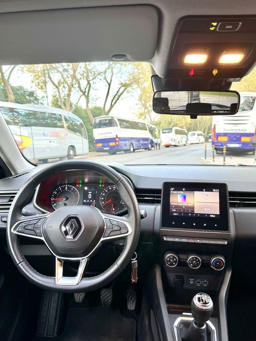 Renault Clio TCe 100cv Intens Preto – 26,500km