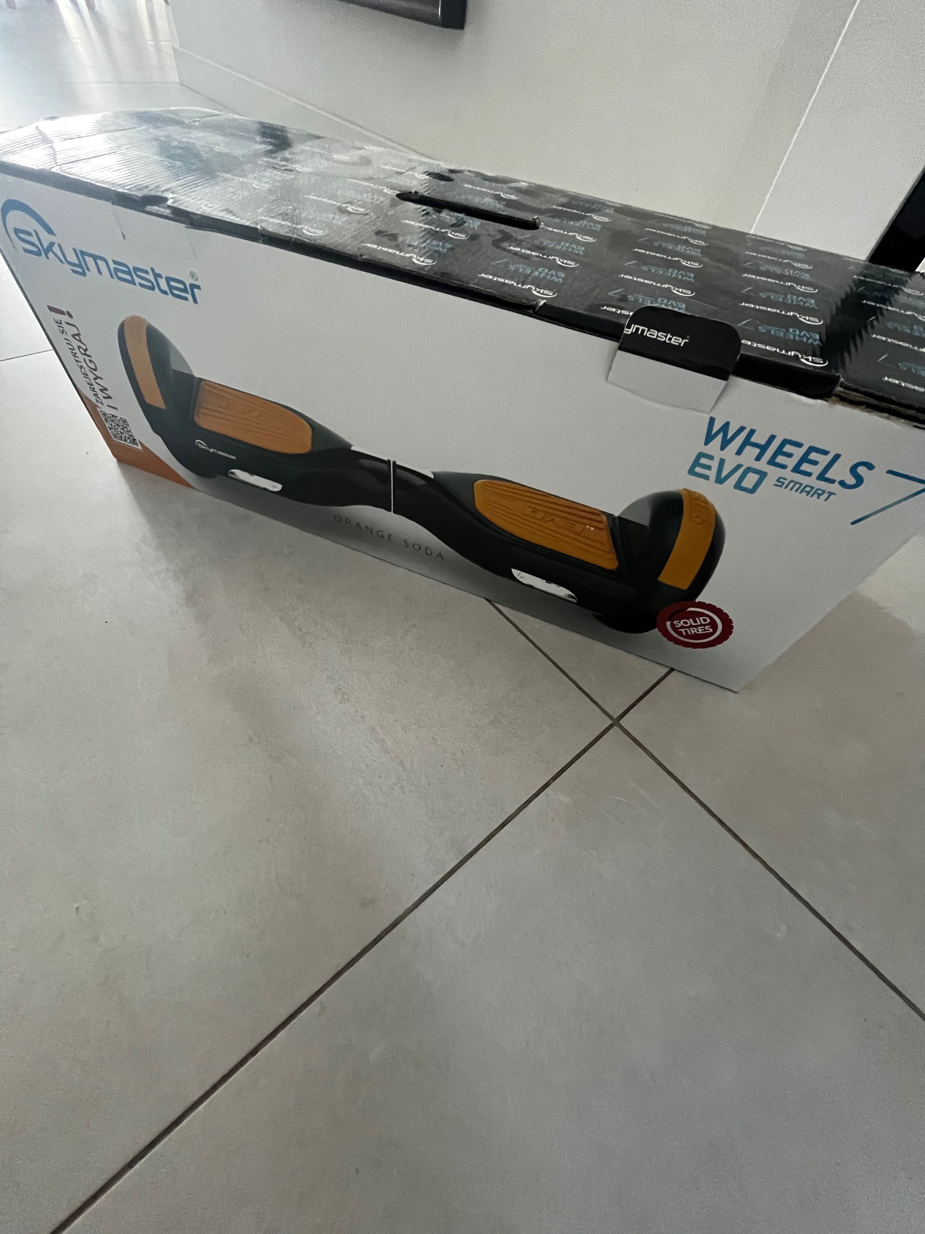 Deskorolką elektryczną Wheels Evo Smart 7 Orange Soda