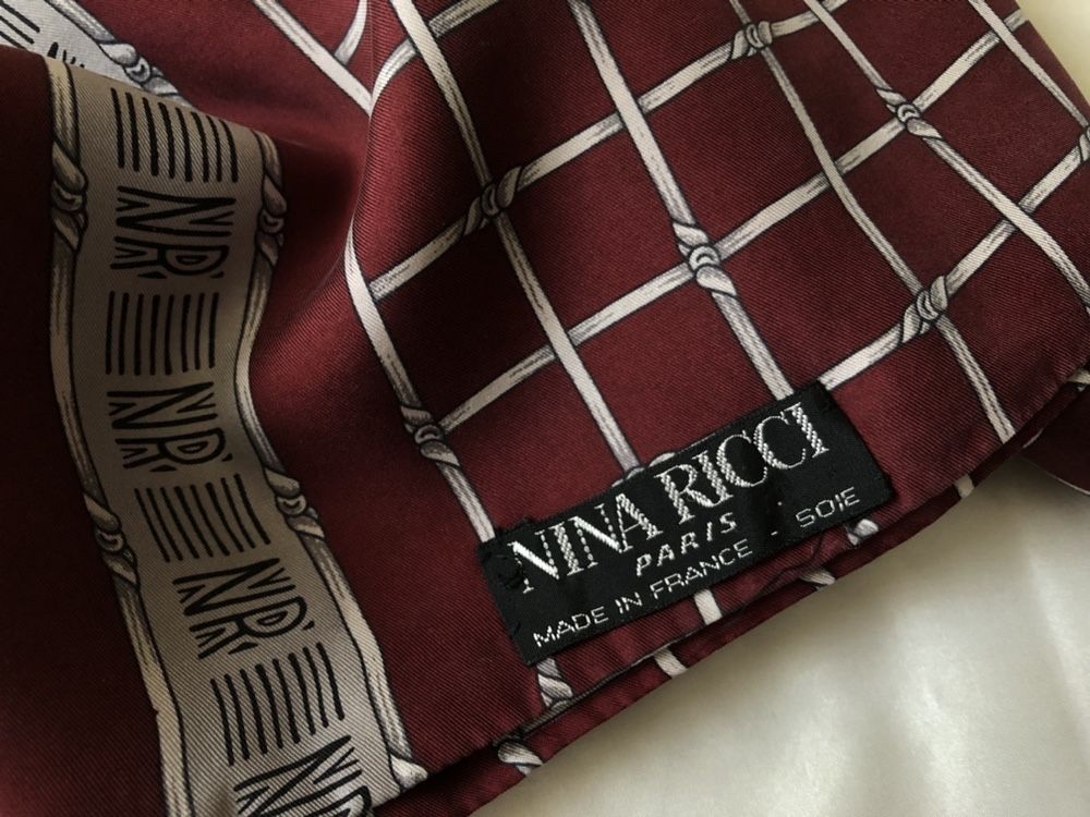 Винтажный платок,шарф Nina Ricci. Франция .шёлк 100%