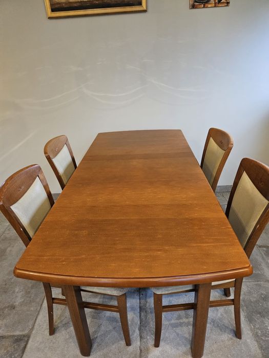 Zestaw stół krzesła