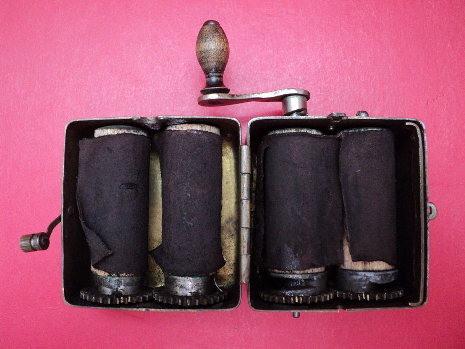 Gillette старинный инструмент для заточки лезвий