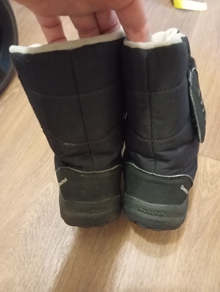 Продам зимние ботинки
