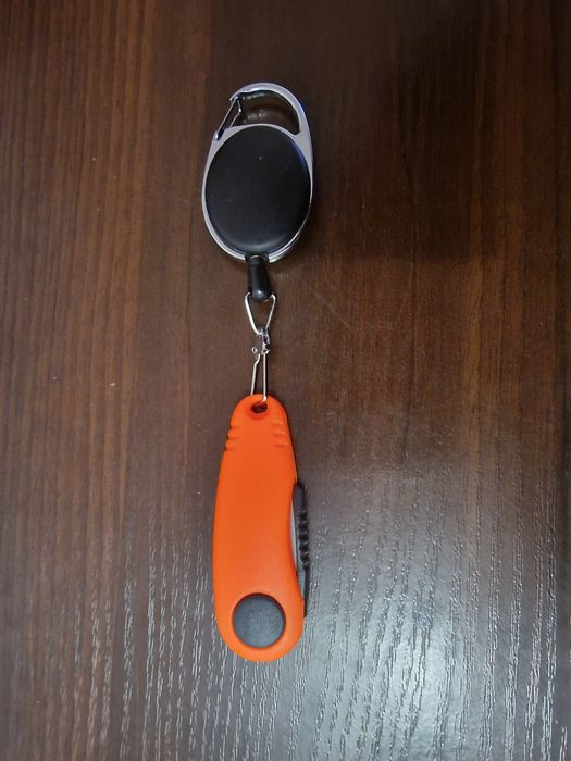 Ретрактор з ножицями