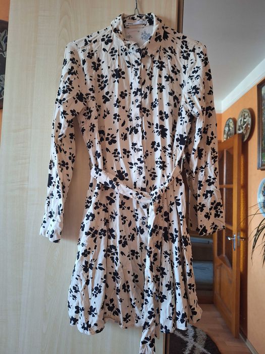 Сукня сорочка з поясом Sinsay