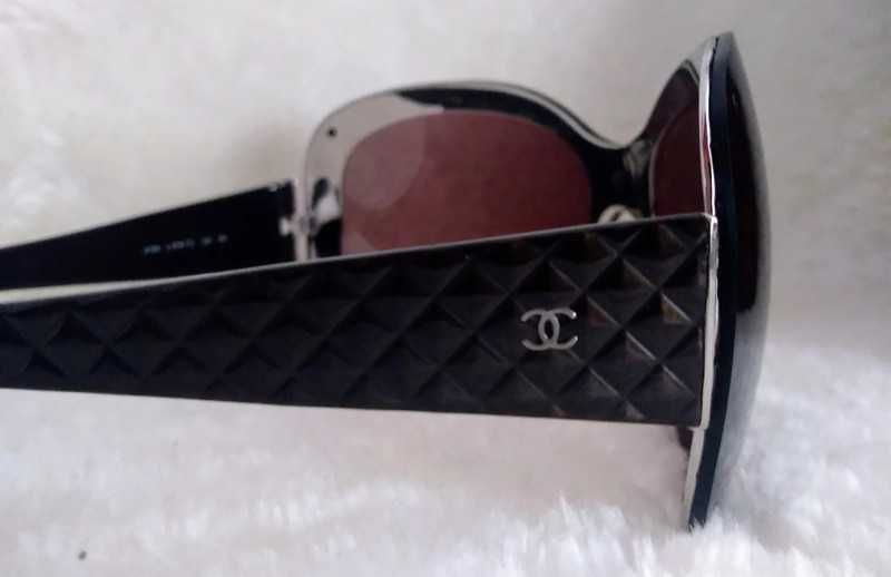 Óculos de sol castanhos - Chanel