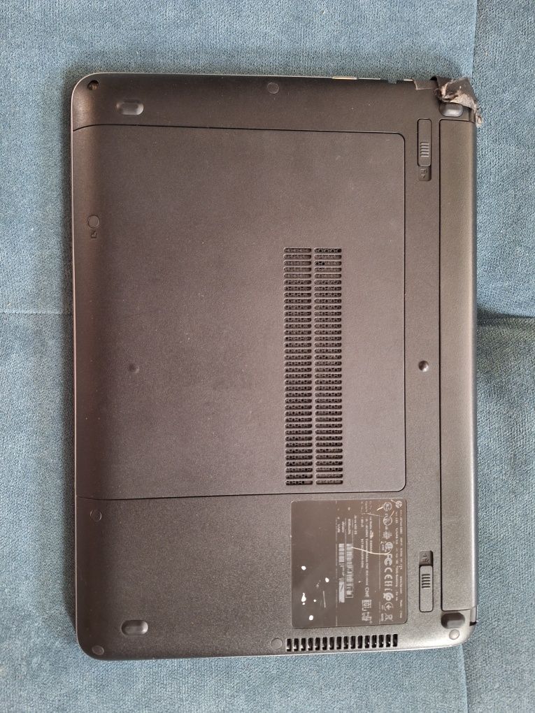 Продам Ноутбук HP ProBook 430 G3 13.3 /i3-6100/DDR8/SSD+HDD