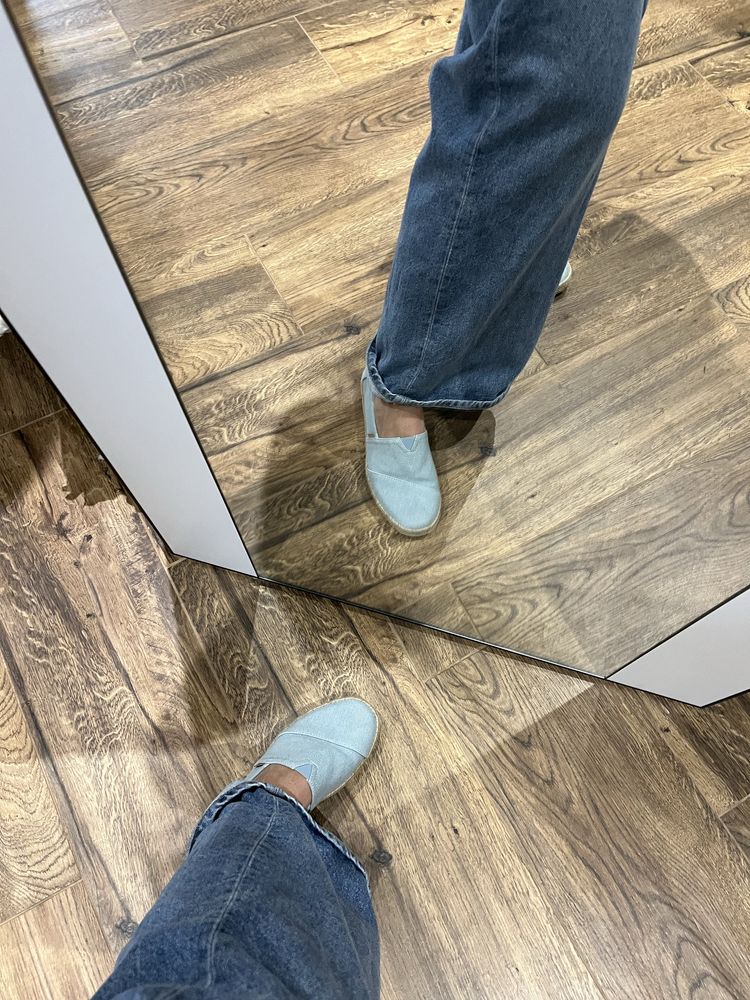 Оригінальні еспадрильї Toms